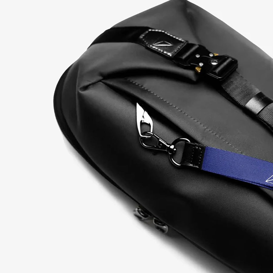 Trek-pack 3L travel sling
